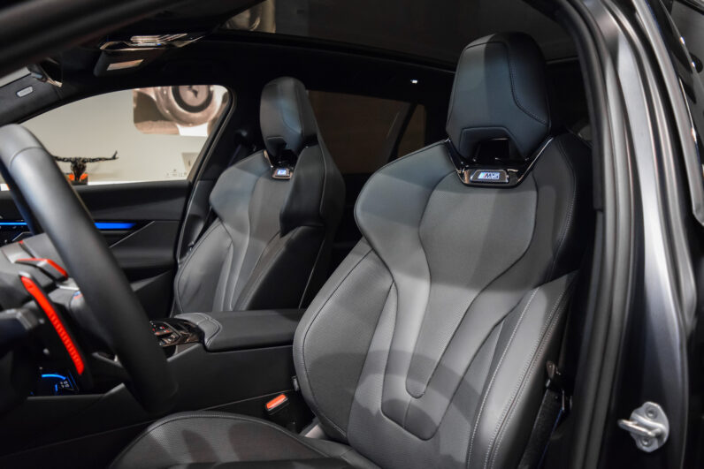 BMW M5 Touring lleno