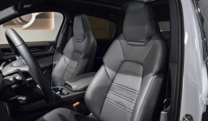 Porsche Cayenne Coupé E-Hybrid lleno