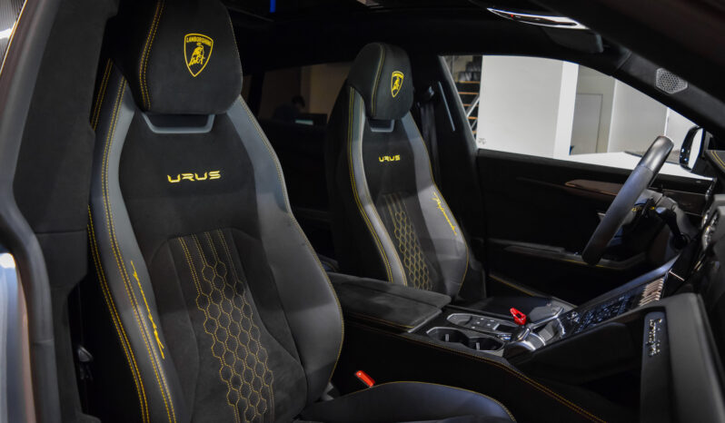 Lamborghini Urus Performante lleno