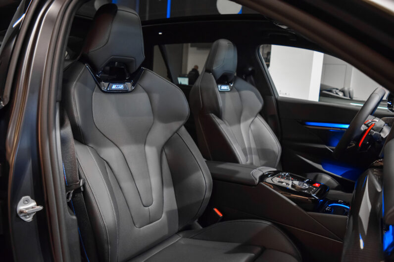 BMW M5 Touring lleno
