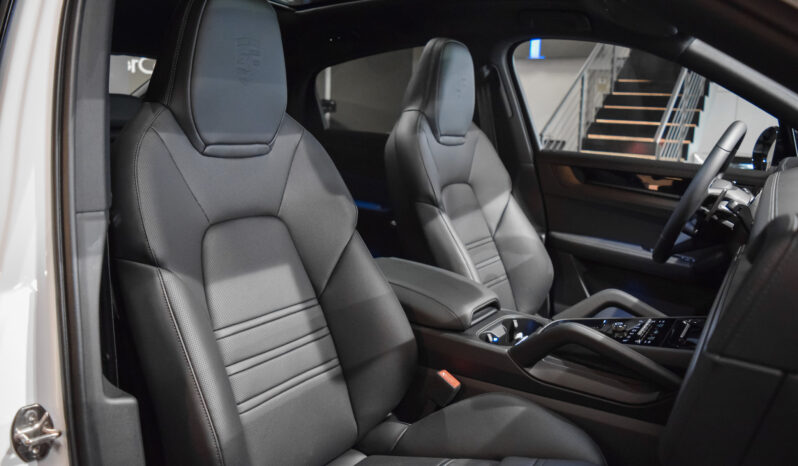 Porsche Cayenne Coupé E-Hybrid lleno