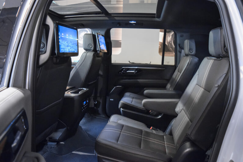 Chevrolet Suburban High Country lleno