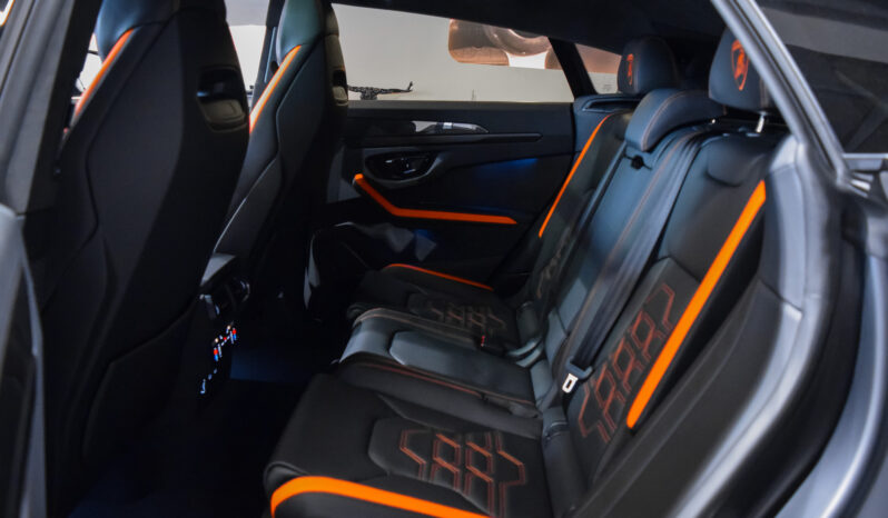 Lamborghini Urus SE lleno