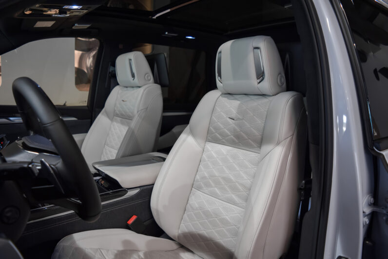 Cadillac Escalade 6.2 V8 Supercharged V-Series SWB lleno