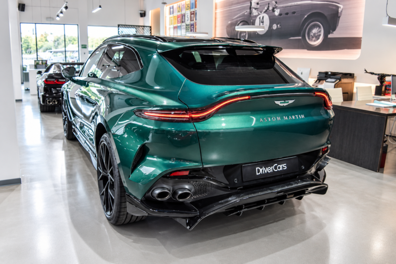 Aston Martin DBX 707 lleno