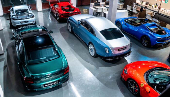 drivercars-barcelona-showroom-cenital drivercars-barcelona-showroom-cenital